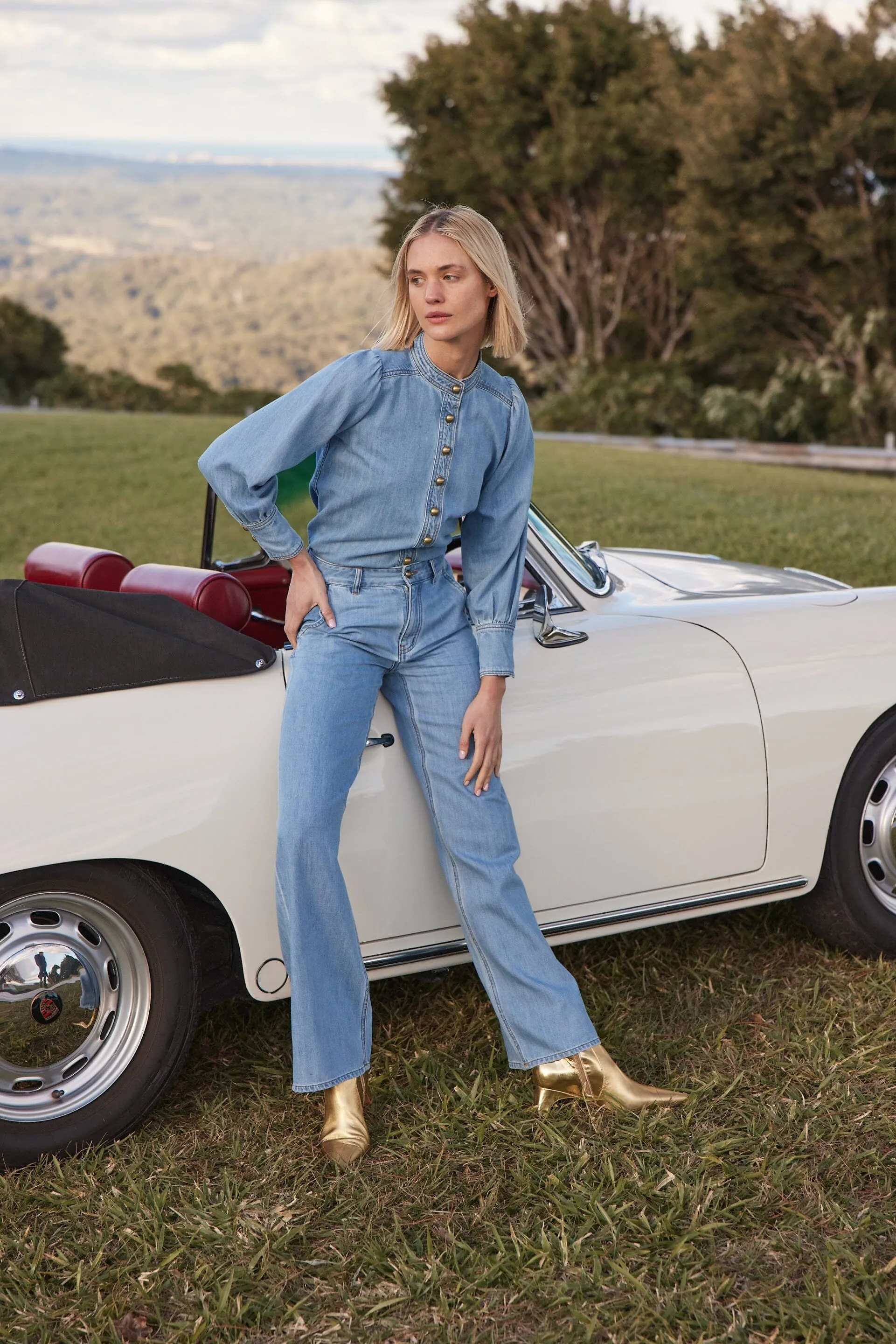 Flint Jean - Light Washed Denim