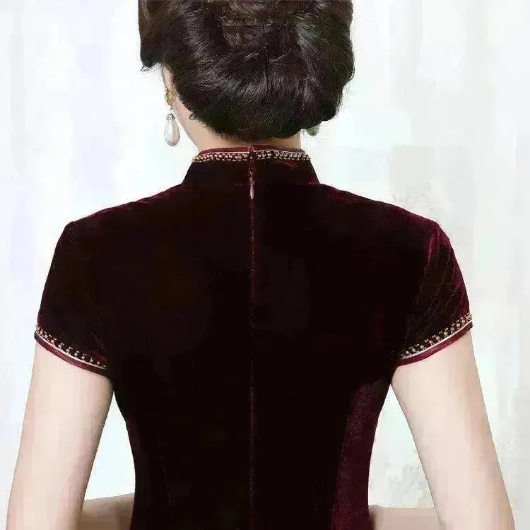 Golden Velvet Retro Modified Beaded Medium-length Cheongsam