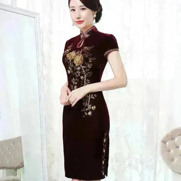 Golden Velvet Retro Modified Beaded Medium-length Cheongsam