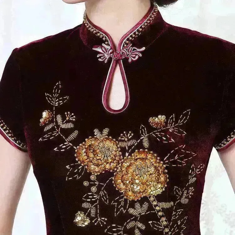 Golden Velvet Retro Modified Beaded Medium-length Cheongsam