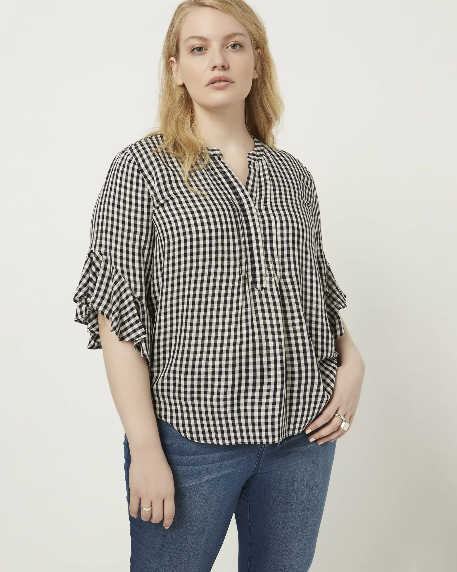Joelle Flutter Sleeve Blouse | Black / White