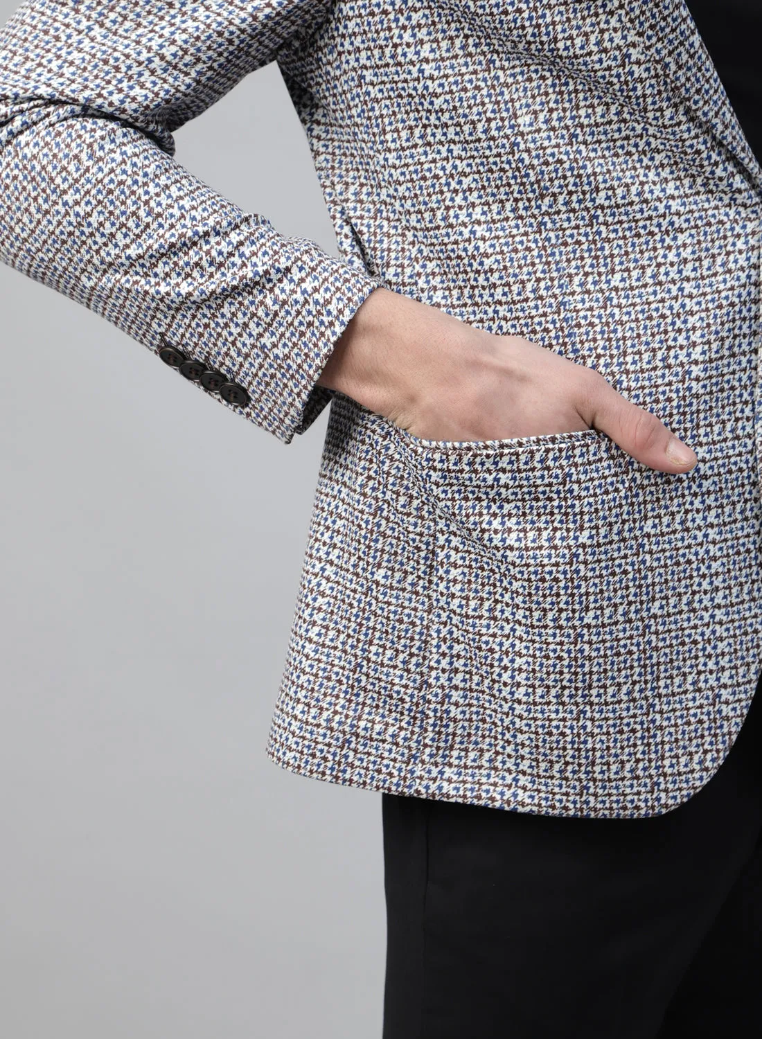 Maroon/Blue Knit Printed Uncrushable Peak Collar Jacket