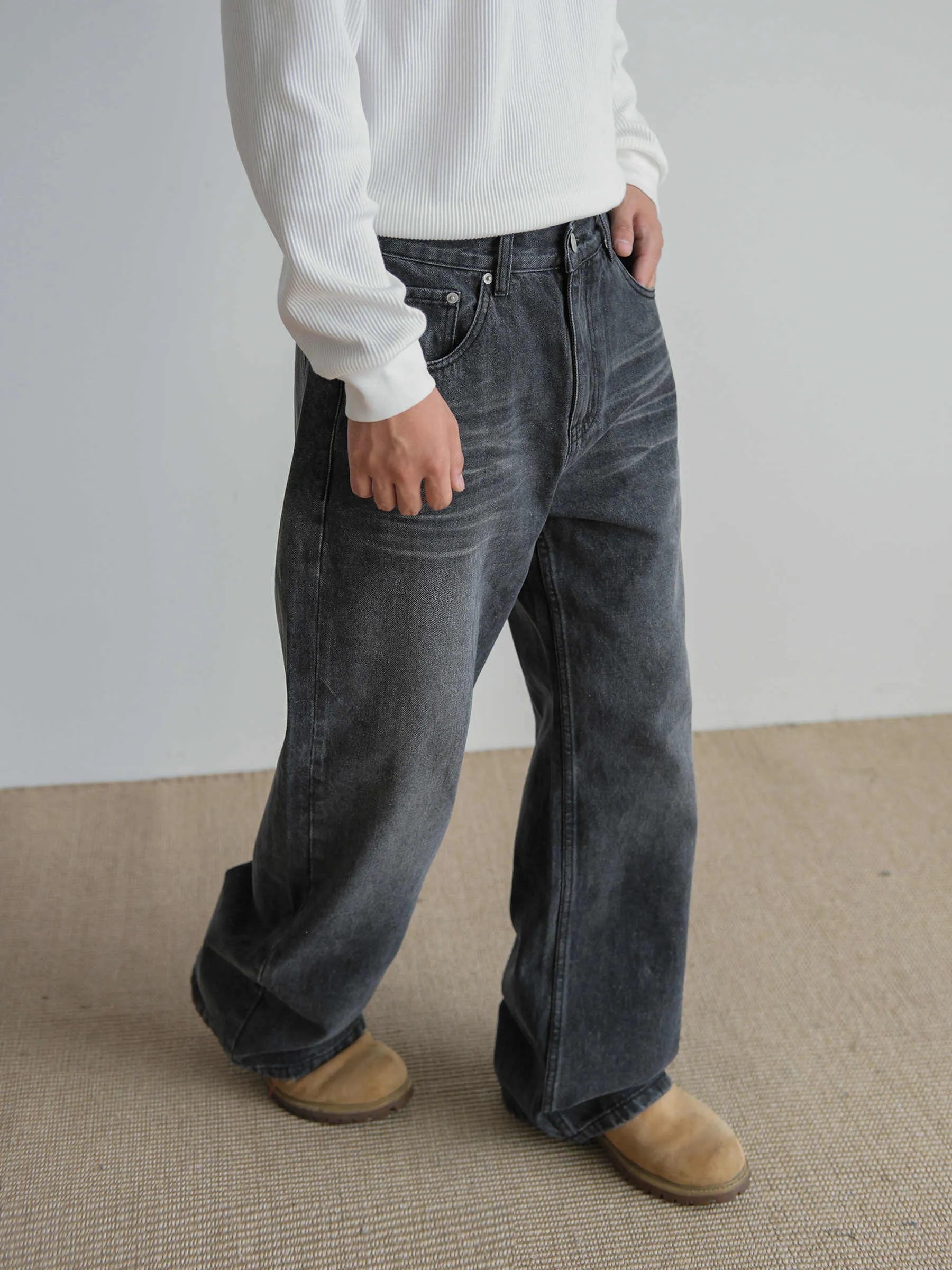 Men's Straight Retro Black Washed Jeans – Classic Cotton Trousers