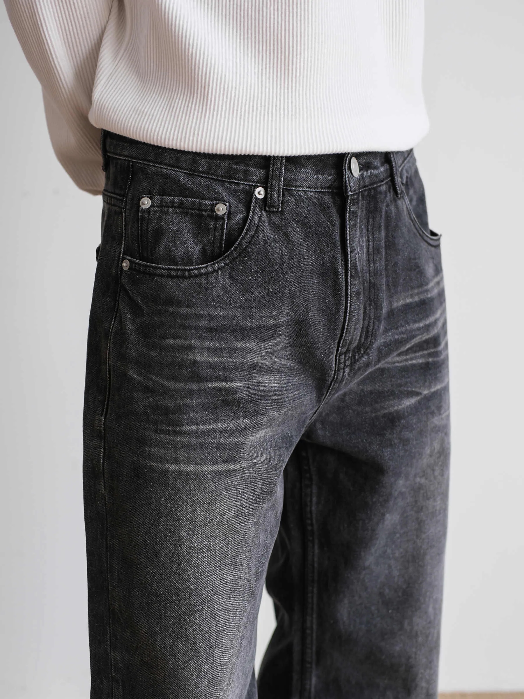 Men's Straight Retro Black Washed Jeans – Classic Cotton Trousers