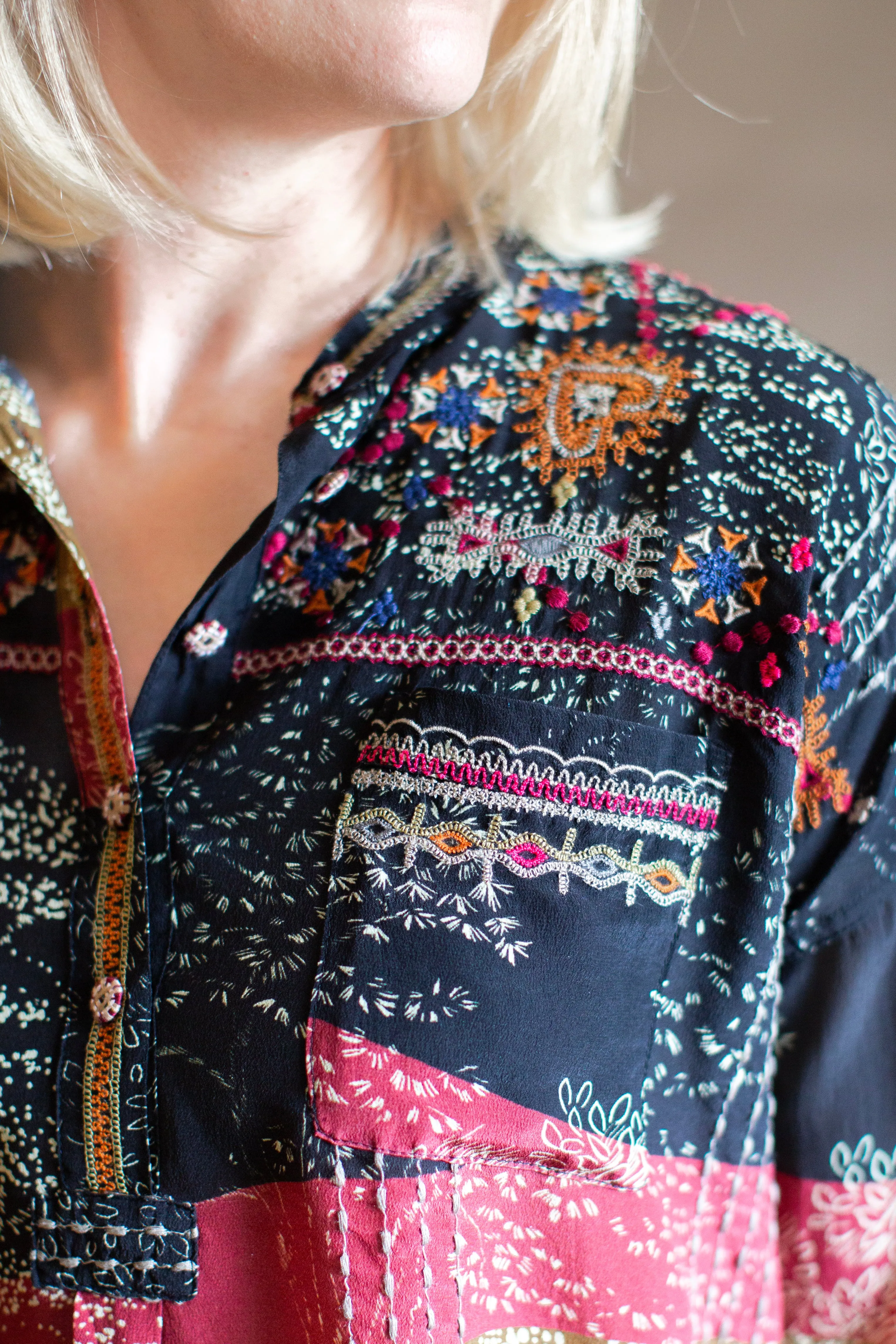 Ozee Blouse | Johnny Was