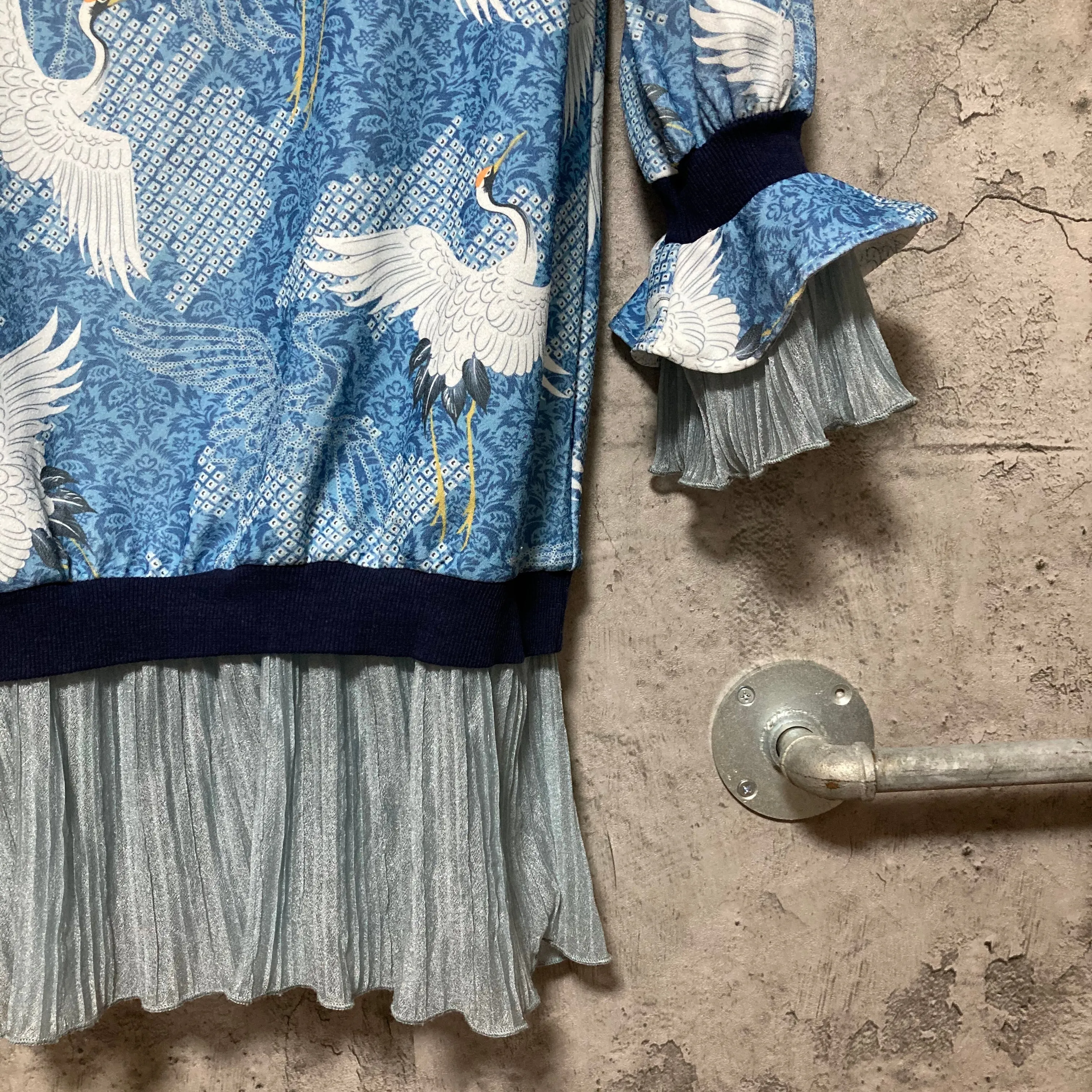 tsuru crane printed dress