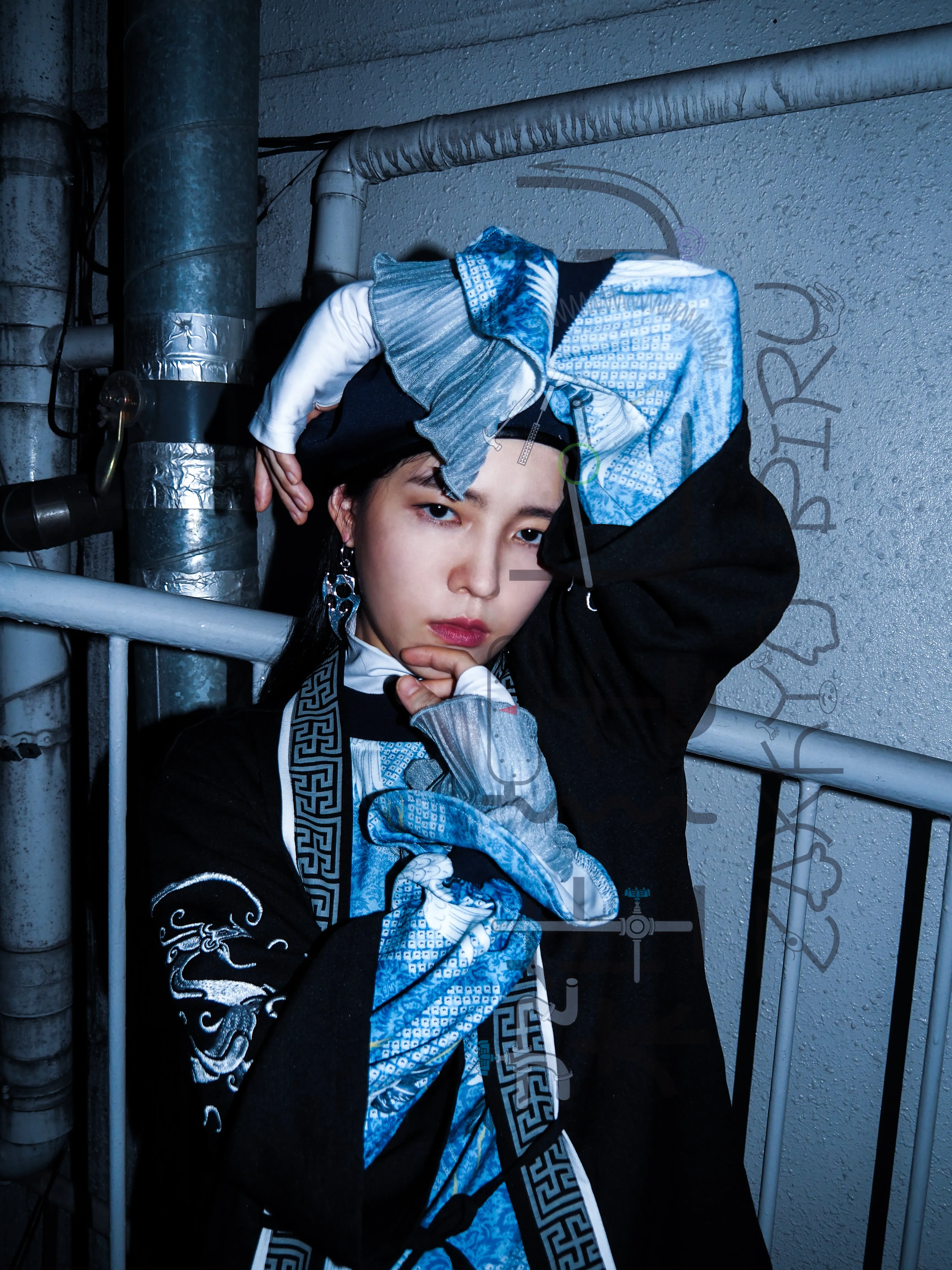 tsuru crane printed dress