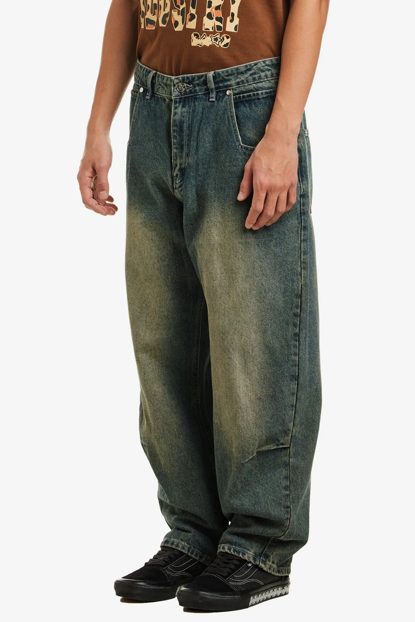 WASHED JEANS