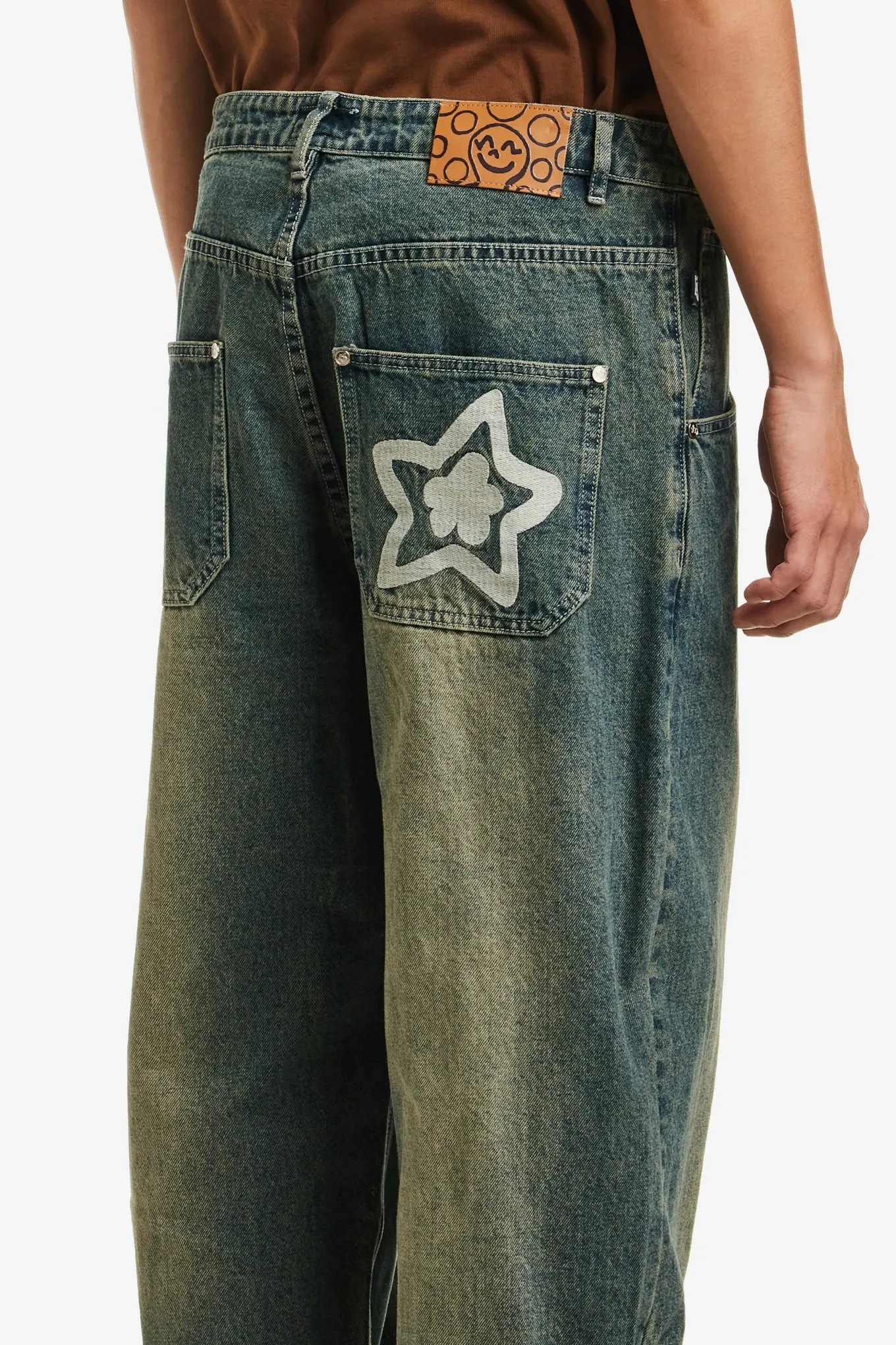 WASHED JEANS